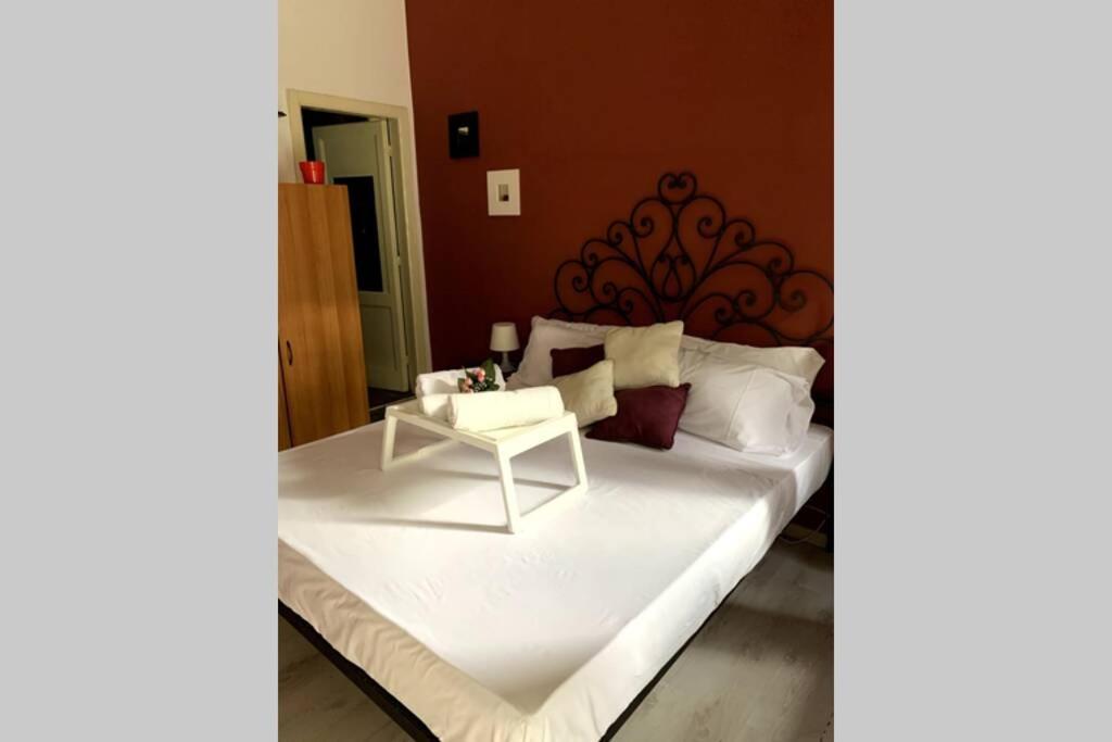 "Little Sicilian Home"-Room With A Private Bathroom & Kitchen -Fridge - And Shared A Beautiful Terrace On Hostel Taormina Center Exterior photo